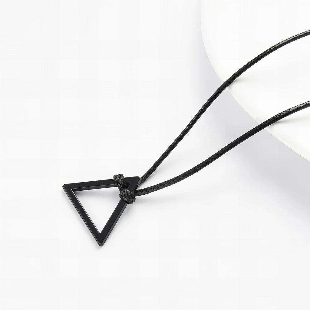 MAN CHAINSAW NECKLACE